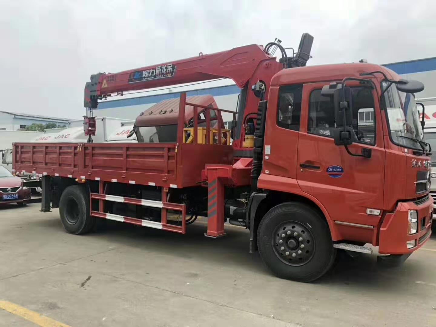 易倍·(中国)体育EMC东风天锦8吨随车吊侧面图