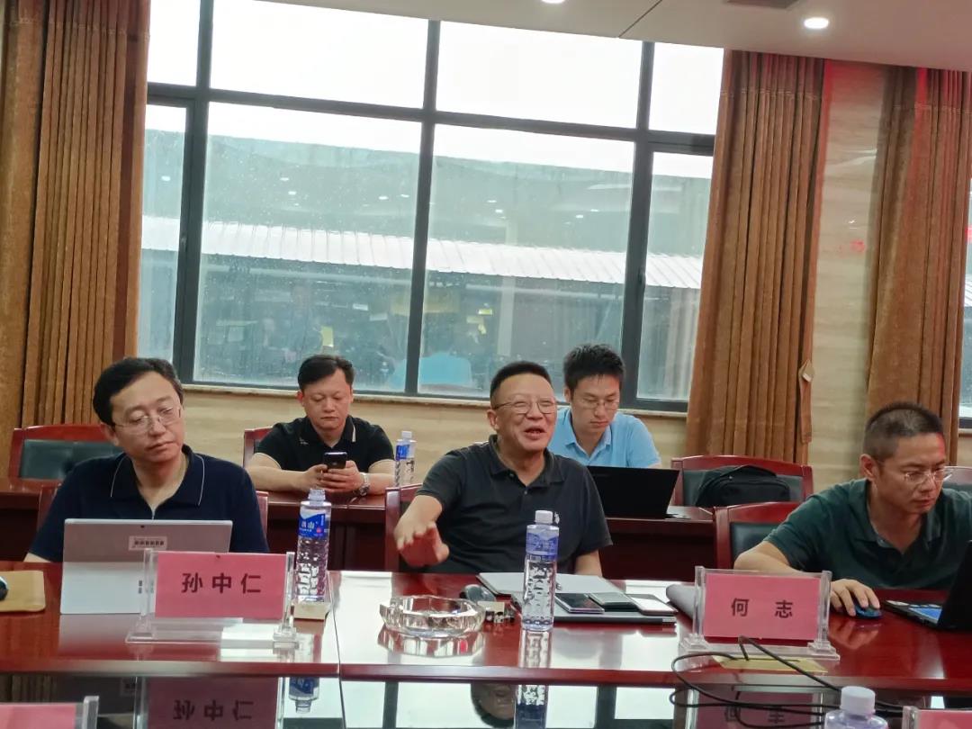 东风商用车公司科长赴易倍·(中国)体育EMC集团进行考察调